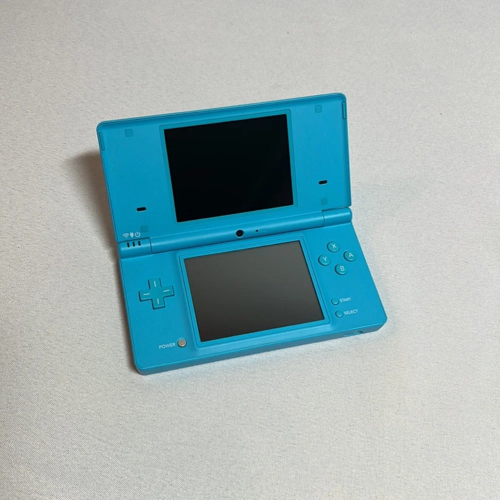 Nintendo DSi WORKING & TESTED in Blue + CHARGER
